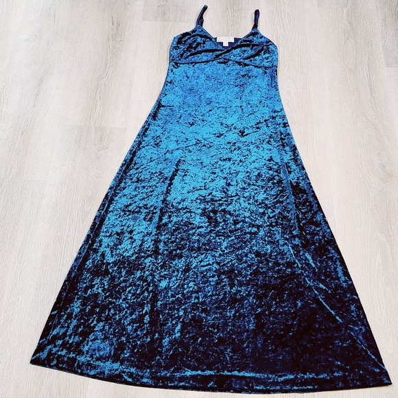MICHAEL MICHAEL KORS: Crushed Velvet Maxi Dress Size Medium - Picture 2 of 10